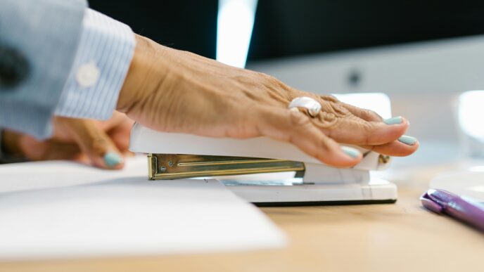 Startup Bootstrapping: Smart Ways to Build Without Funding